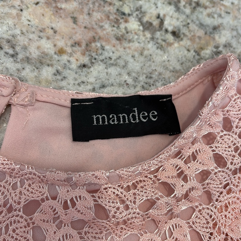 10/$30 Mandee Crochet Ruffle Top - Picture 4 of 9